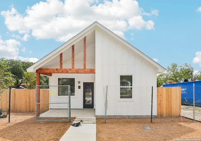 Homes for sale in San Antonio, TX | 1535 Lennon St No 4, San Antonio, TX 78223 | MLS# 1914027