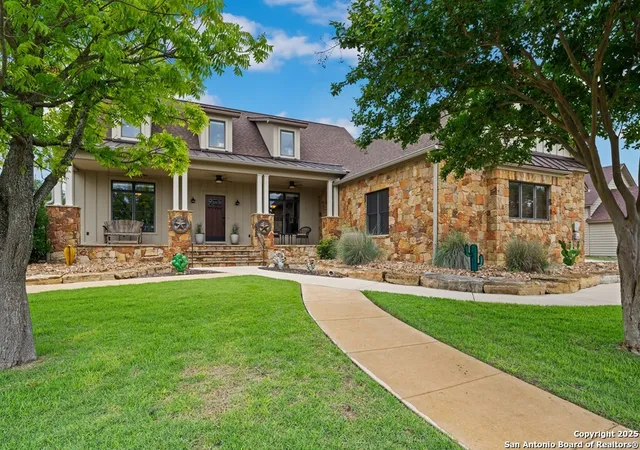 Photo 3 of Single family home for sale at 130 Mull Rd, Kerrville, TX 78028 | MLS# 1914041 | Listing updated on 2025-11-20