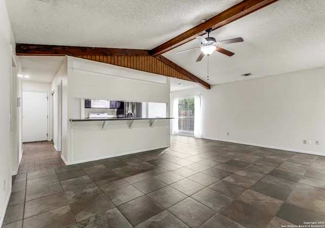 Photo 4 of Sale Pending at 16246 Bear Run, San Antonio, TX 78247 | MLS# 1914052 | Listing updated on 2025-12-08
