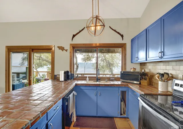 Photo 4 of Single family home for sale at 314 Sunset, Lakehills, TX 78063 | MLS# 1914107 | Listing updated on 2026-10-08