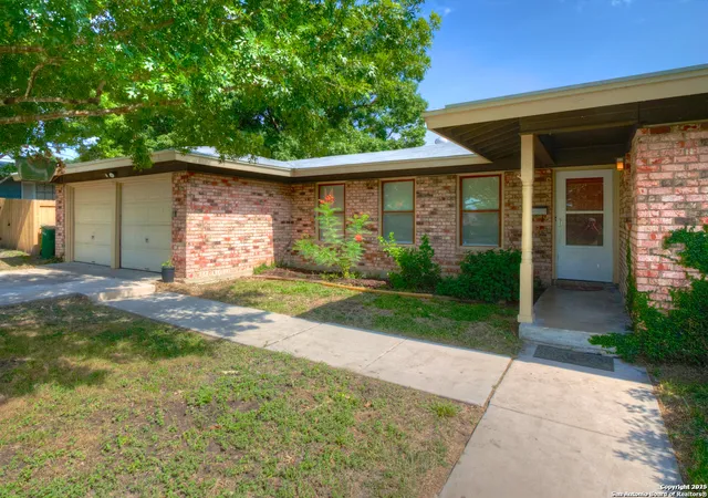 Photo 1 of Sale Pending at 311 Rilla Vista, San Antonio, TX 78216 | MLS# 1914113 | Listing updated on 2026-04-17