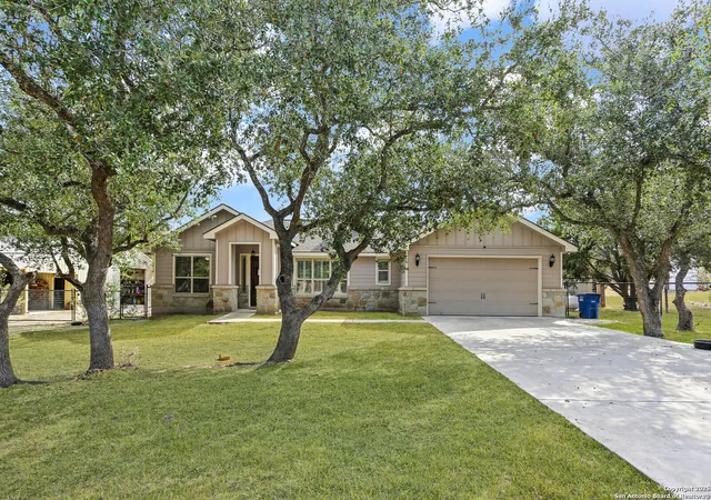 Photo 1 of Sale Pending at 1572 Cougar, Canyon Lake, TX 78133 | MLS# 1914156 | Listing updated on 2026-02-08