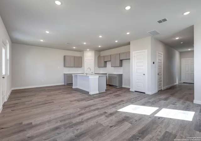 Photo 3 of Sale Pending at 5639 Frederick Blf, Von Ormy, TX 78073 | MLS# 1914170 | Listing updated on 2025-12-12