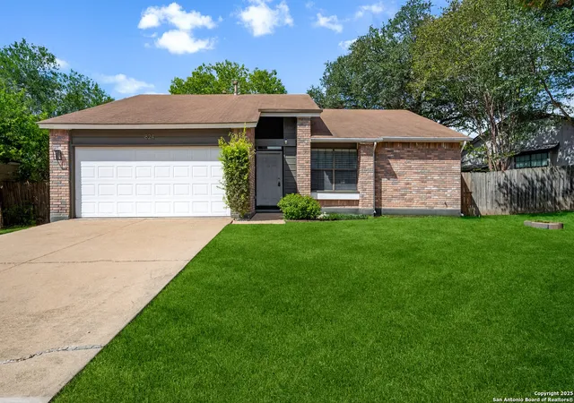 Photo 1 of Single family home for sale at 824 Garden Meadow, Universal City, TX 78148 | MLS# 1914191 | Listing updated on 2025-10-29