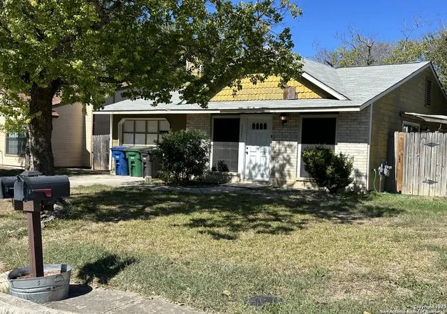 Photo 3 of Manufactured home for sale at 5575 Rangeland, San Antonio, TX 78247 | MLS# 1914206 | Listing updated on 2026-03-31
