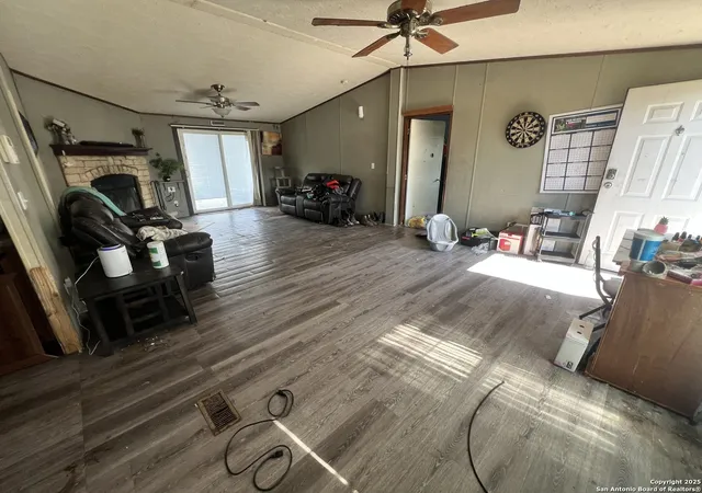 Photo 3 of Sale Pending at 18637 County Rd 371, Rio Medina, TX 78066 | MLS# 1914259 | Listing updated on 2025-11-23