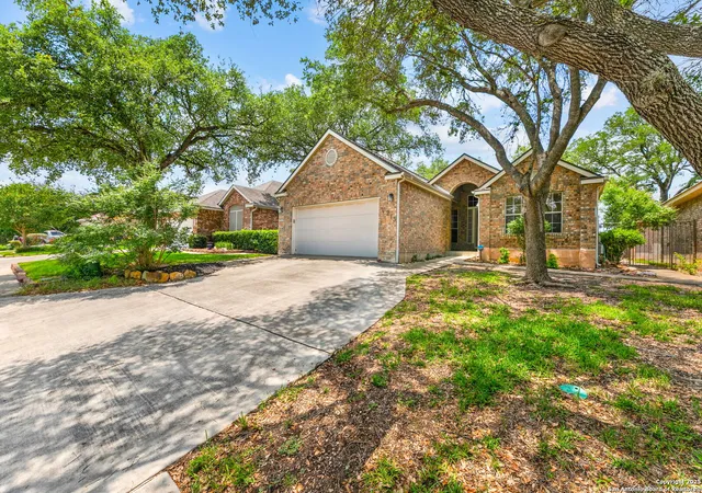 2nd image of 215 Bonner Blvd, New Braunfels, TX 78130 | MLS# 1914266