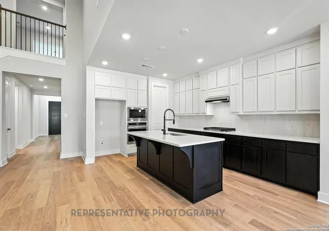 Photo 1 of Sale Pending at 8038 Petal Rest, Schertz, TX 78154 | MLS# 1914304 | Listing updated on 2025-10-10