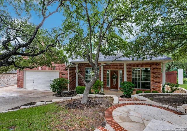 Photo 2 of Sale Pending at 410 Flintlock, San Antonio, TX 78260 | MLS# 1914310 | Listing updated on 2025-11-17