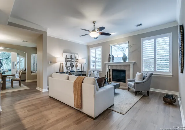 Photo 3 of Sale Pending at 410 Flintlock, San Antonio, TX 78260 | MLS# 1914310 | Listing updated on 2025-11-17