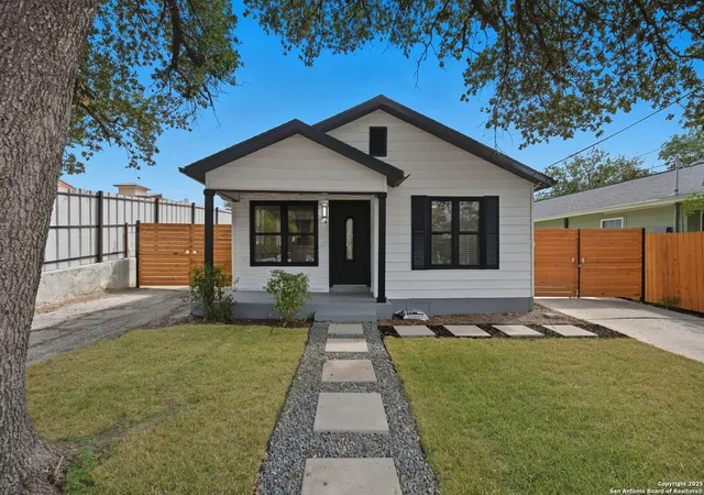 3rd image of 114 Alexander, San Antonio, TX 78201 | MLS# 1914311