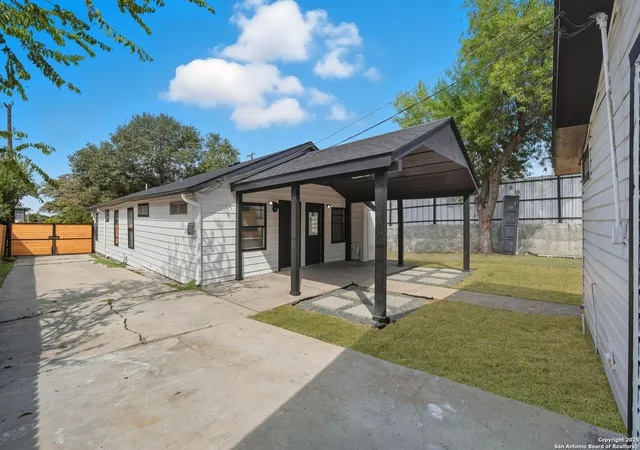 37th image of 114 Alexander, San Antonio, TX 78201 | MLS# 1914311