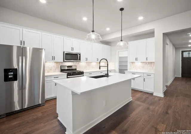 Photo 2 of Sale Pending at 5217 Pinder Way, Schertz, TX 78124 | MLS# 1914352 | Listing updated on 2026-02-05