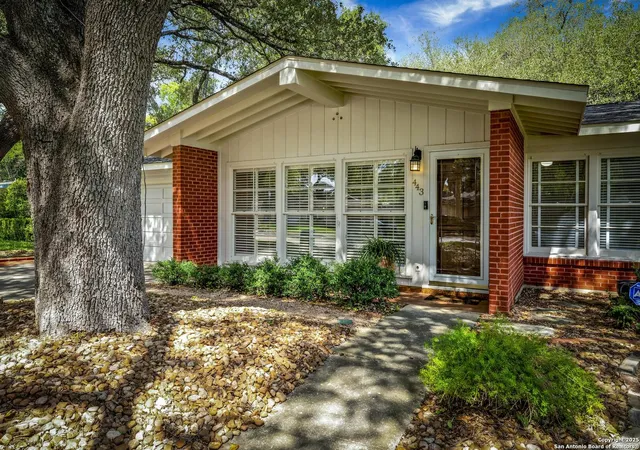 Photo 3 of Sale Pending at 443 Oak Glen, San Antonio, TX 78209 | MLS# 1914359 | Listing updated on 2025-10-27