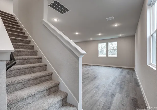 2nd image of 9015 Sand Dune Vis, San Antonio, TX 78222 | MLS# 1914368