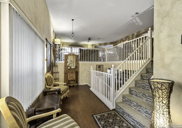 Photo 3 of Sale Pending at 14003 Cougar Rock Dr, San Antonio, TX 78230 | MLS# 1914373 | Listing updated on 2025-11-17