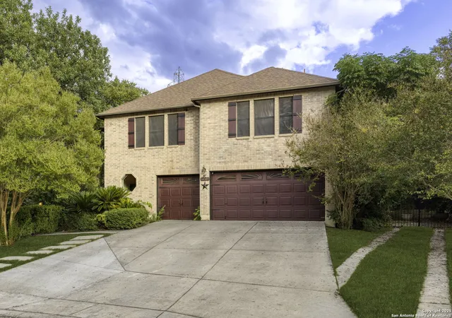 Photo 1 of Sale Pending at 14003 Cougar Rock Dr, San Antonio, TX 78230 | MLS# 1914373 | Listing updated on 2025-11-17
