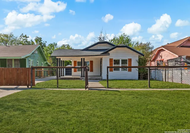 Photo 3 of Single family home for sale at 726 E Highland Blvd, San Antonio, TX 78210 | MLS# 1914414 | Listing updated on 2026-09-04