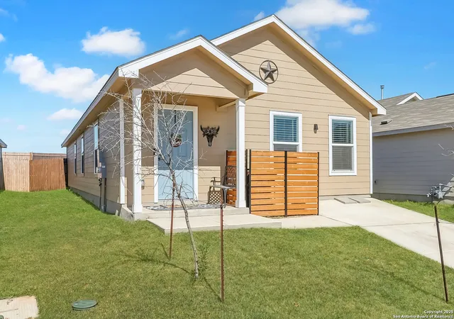 Single family home for sale at 11727 Arctic Rose, Converse, TX 78109 | MLS# 1914442 | Listing updated on 2026-03-31