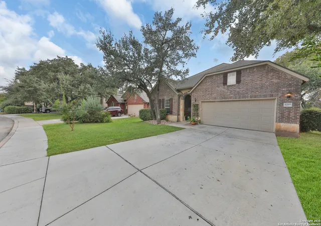 2nd image of 10811 Newcroft, Helotes, TX 78023 | MLS# 1914496
