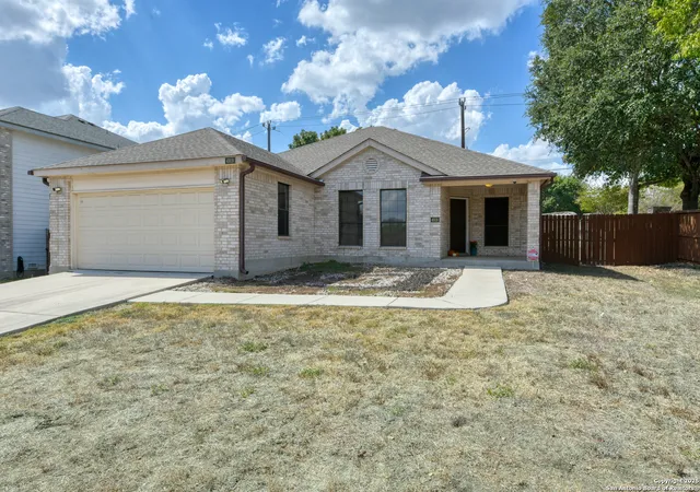 Photo 3 of Sale Pending at 4919 Wood Glen, San Antonio, TX 78244 | MLS# 1914500 | Listing updated on 2025-12-05