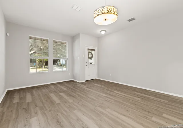 Photo 4 of Sale Pending at 7630 Presidio Sands, Boerne, TX 78015 | MLS# 1914516 | Listing updated on 2025-10-29