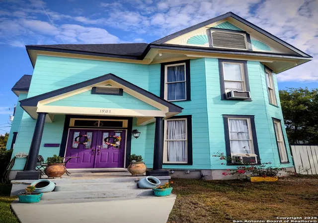 Photo 1 of Multi family home for sale at 1901 Interstate 35, San Antonio, TX 78208 | MLS# 1914547 | Listing updated on 2026-07-17