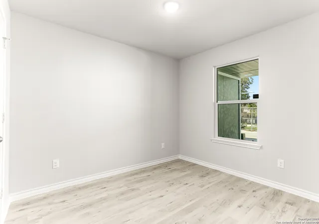 Photo 4 of Single family home for sale at 310 W Evergreen St #107, San Antonio, TX 78212 | MLS# 1914558 | Listing updated on 2026-01-31