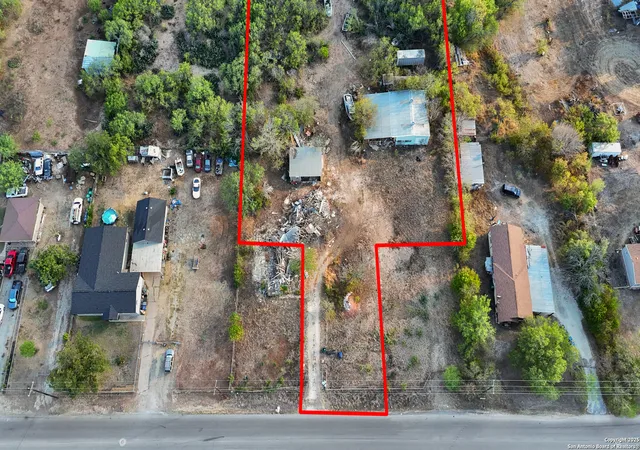 Photo 2 of Land for sale at 518 W Villaret Blvd, San Antonio, TX 78221 | MLS# 1914575 | Listing updated on 2026-02-13