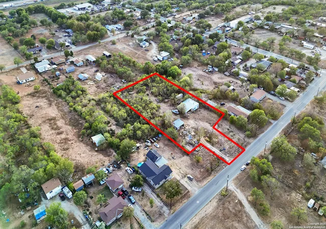 Photo 4 of Land for sale at 518 W Villaret Blvd, San Antonio, TX 78221 | MLS# 1914575 | Listing updated on 2026-02-13