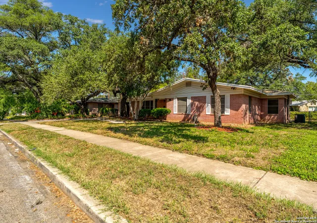 3rd image of 543 Freiling, San Antonio, TX 78213 | MLS# 1914713