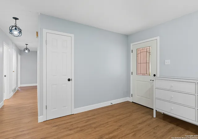 5th image of 543 Freiling, San Antonio, TX 78213 | MLS# 1914713