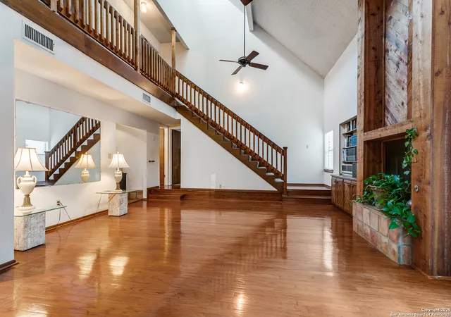 Photo 4 of Sale Pending at 1811 Moreshead, San Antonio, TX 78231 | MLS# 1914723 | Listing updated on 2025-12-04