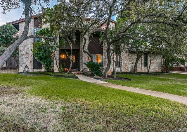 Photo 1 of Sale Pending at 1811 Moreshead, San Antonio, TX 78231 | MLS# 1914723 | Listing updated on 2025-12-04