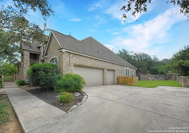 2nd image of 802 Ridge Trace, San Antonio, TX 78258 | MLS# 1914730