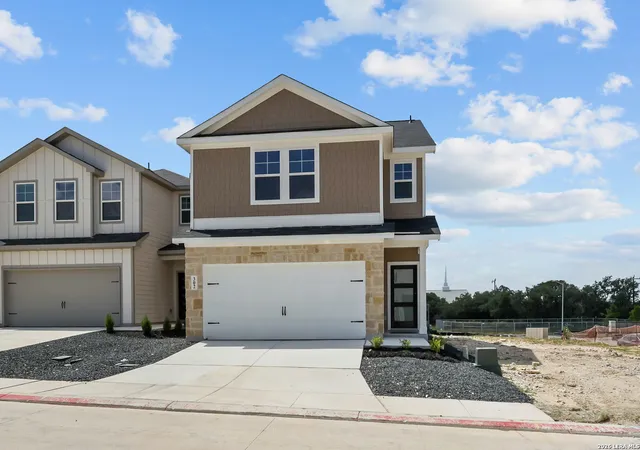 Photo 2 of Single family home for sale at 1018 West 1604 North Unit 302, San Antonio, TX 78251 | MLS# 1914742 | Listing updated on 2026-10-01