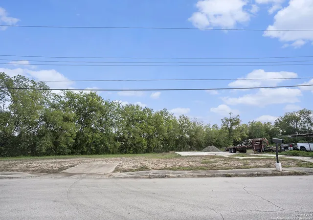 8th image of 238 Cardiff, San Antonio, TX 78220 | MLS# 1914817