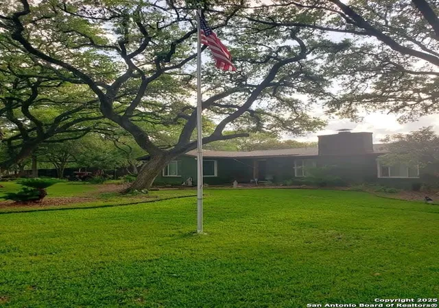 Photo 3 of Sale Pending at 227 Palo Grande, San Antonio, TX 78232 | MLS# 1914824 | Listing updated on 2025-11-26