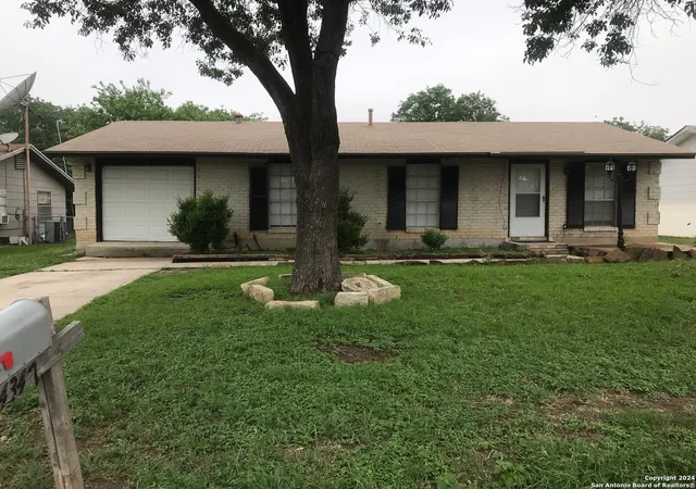 Photo 3 of Single family home for sale at 4347 Sun Gate St, San Antonio, TX 78217 | MLS# 1914851 | Listing updated on 2025-10-23
