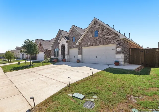 Photo 2 of Single family home for sale at 12550 Silver Gate, San Antonio, TX 78254 | MLS# 1914887 | Listing updated on 2026-08-20