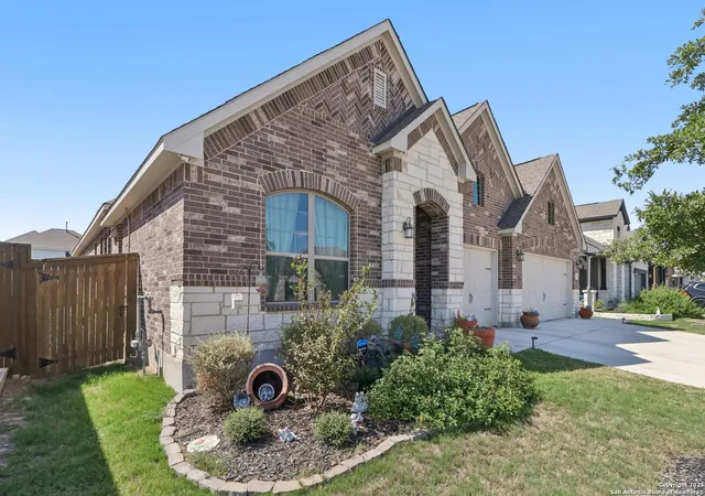 Photo 4 of Single family home for sale at 12550 Silver Gate, San Antonio, TX 78254 | MLS# 1914887 | Listing updated on 2026-08-20