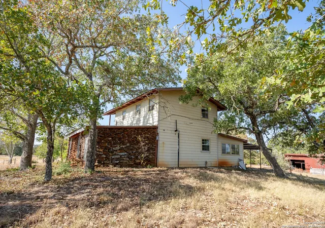 Photo 3 of Sale Pending at 3779 Mule Crk Rd, Harwood, TX 78632 | MLS# 1914923 | Listing updated on 2026-02-11