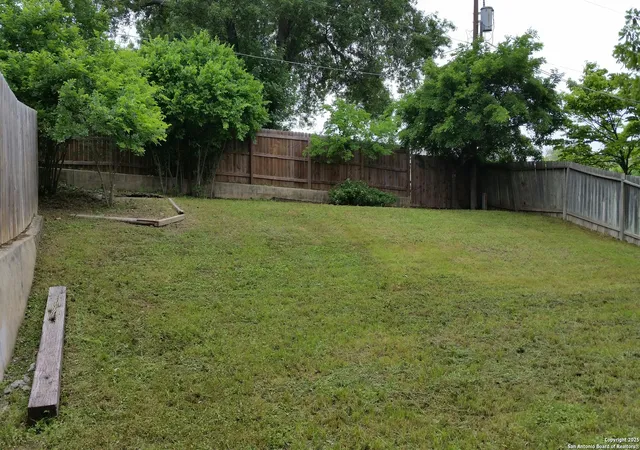 2nd image of 113 Little Oaks, San Antonio, TX 78233 | MLS# 1914945