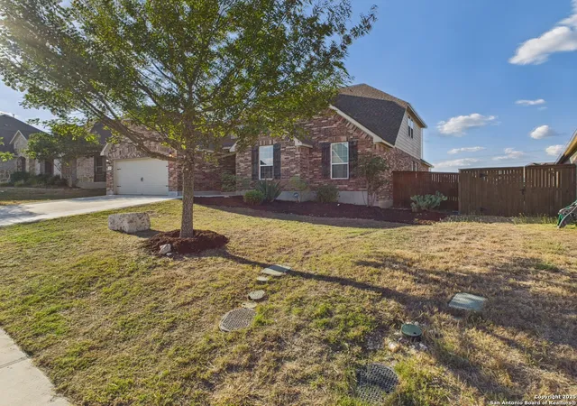 Photo 2 of Sale Pending at 2915 Running Fawn, San Antonio, TX 78261 | MLS# 1914951 | Listing updated on 2025-10-20