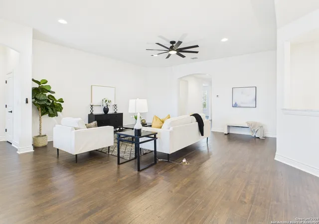 Photo 3 of Sale Pending at 2915 Running Fawn, San Antonio, TX 78261 | MLS# 1914951 | Listing updated on 2025-10-20