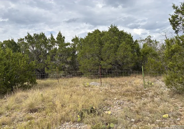 Photo 1 of Sale Pending at 2870 Skyline, Canyon Lake, TX 78133 | MLS# 1914954 | Listing updated on 2026-08-18