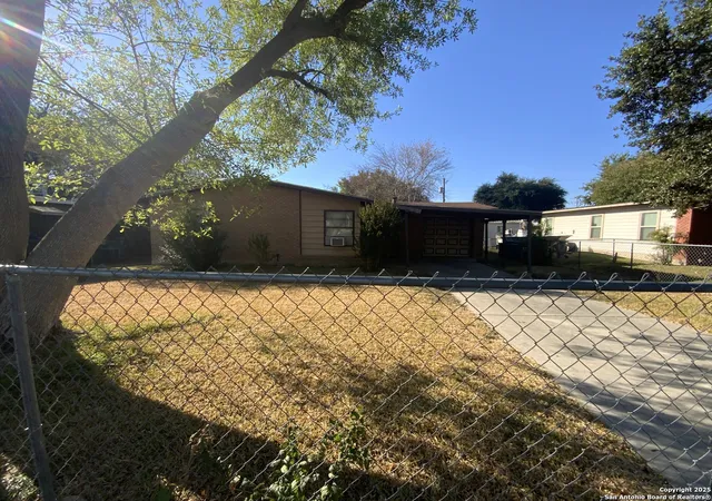 2nd image of 122 Croesus, San Antonio, TX 78213 | MLS# 1914956