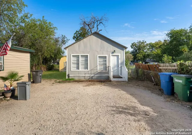 4th image of 403 Terrell Ave, San Antonio, TX 78214 | MLS# 1914997