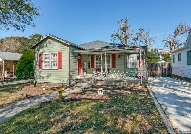 Photo 2 of Sale Pending at 251 North, Converse, TX 78109 | MLS# 1915008 | Listing updated on 2025-12-17