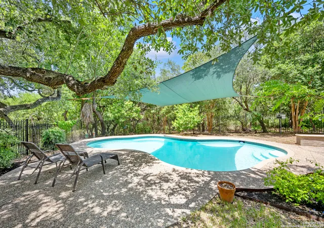 Photo 3 of Single family home for sale at 12415 Winding, San Antonio, TX 78230 | MLS# 1915018 | Listing updated on 2026-04-13